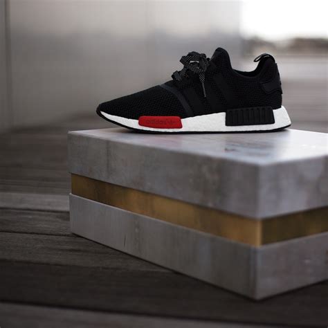 adidas nmd r1 herren rote sohle foot locker|adidas nmd r1 boost.